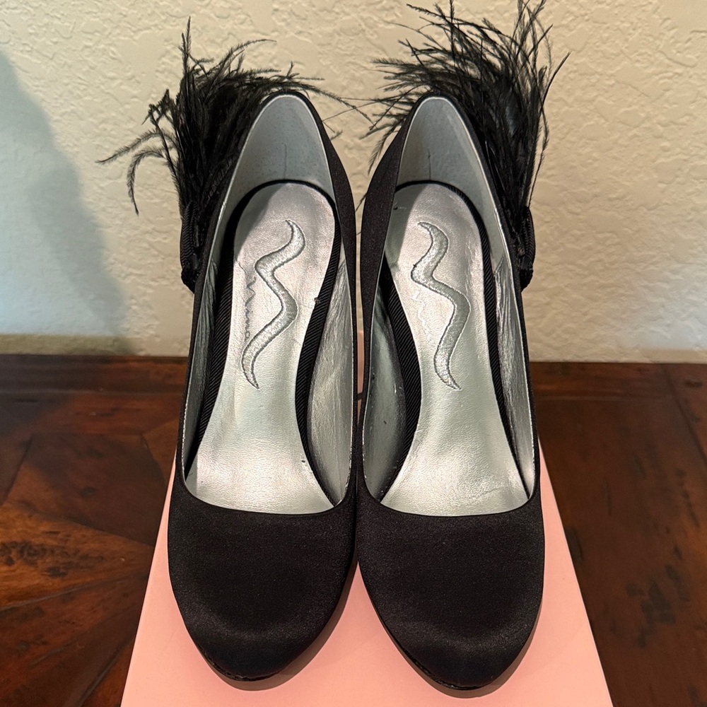 Xorina Black Satin Feather Pumps Sz. 7.5